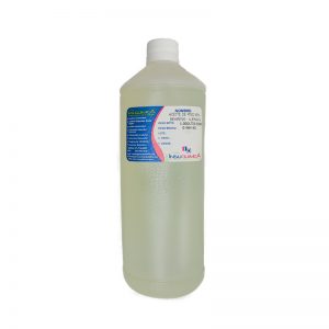 Frasco de Aceite de Pino 65% sobre fondo blanco