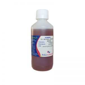 Frasco de extracto natural de arándano de 0.250 kg en fondo blanco