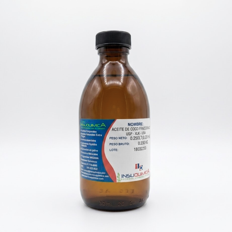 ACEITE DE COCO FRACCIONADO USP – PALMERA KLK – USA – Frasco x 0.250 Lt. Envase de vidrio ámbar del aceite de coco fraccionado usp en fondo blanco