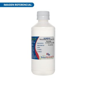 Frasco de la fragancia eucalipto de 0.250 lt en fondo blanco