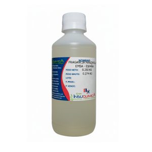 Frasco de 0.250 lt de la fragancia manzanilla en un fondo blanco